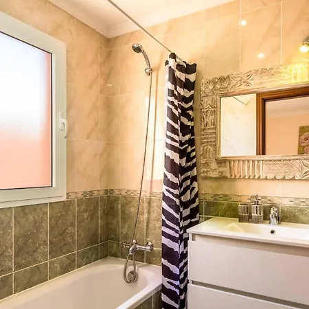 Talkayan By לה אוליבה