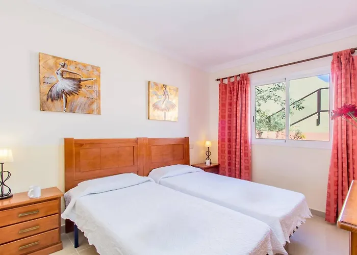 Talkayan By * לה אוליבה